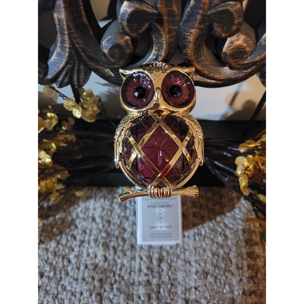 Jewel Owl Wallflower Plug w/ scent control